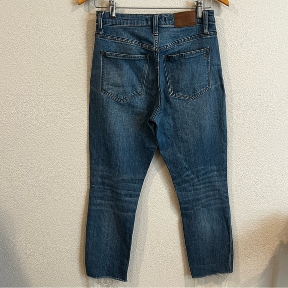 Madewell The High-Rise Slim Boyjean in Dover Wash: Raw-Hemmed Edition size 24 - Picture 7 of 16